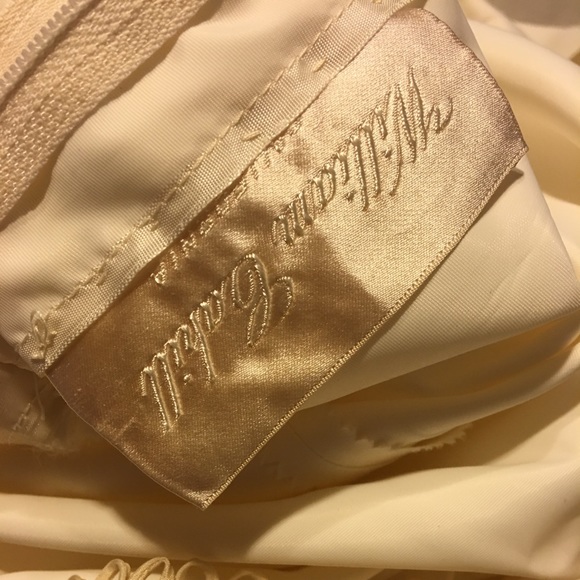 Antique CAHILL WEDDING DRESS BEVERLY HILLS - Picture 5 of 6